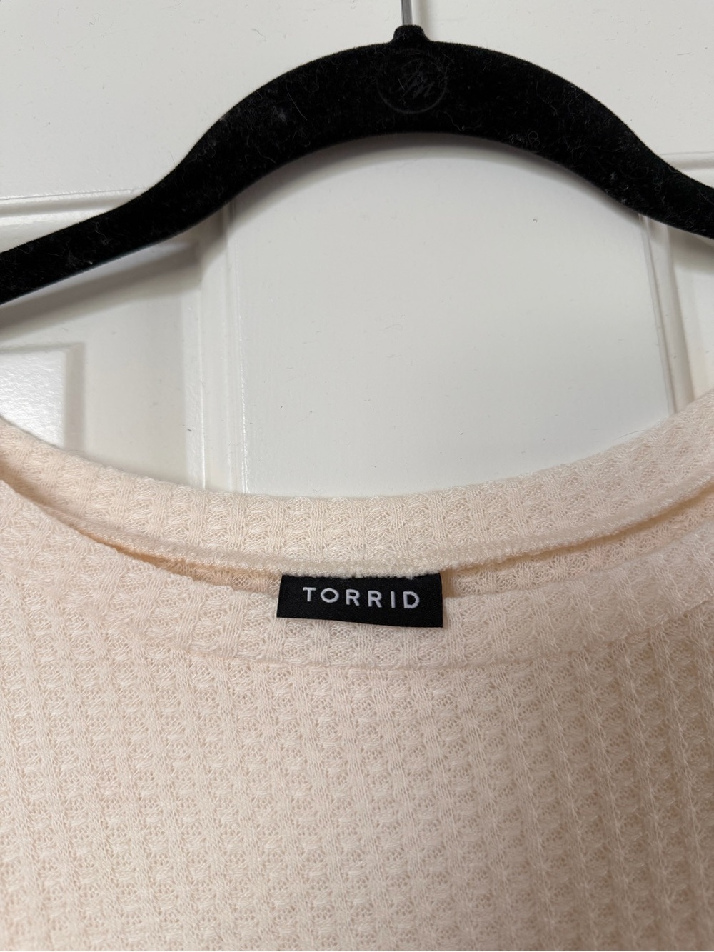 TORRID New Never Worn Lace Sleeves Cream Waffle Knit Top Sz 3 - Picture 4 of 4